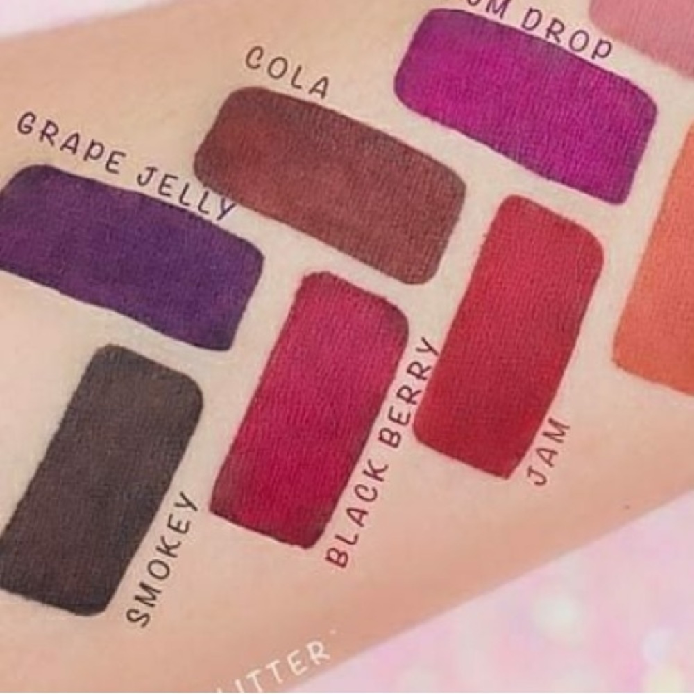 Lime Crime Plushies Soft Matte Liquid Lipstick in Blackberry BNIB - Picture 4 of 12